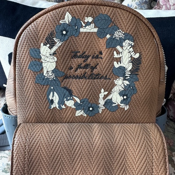 Lounge Winnie the Pooh Backpack. New WITHOUT tags. - Picture 2 of 7